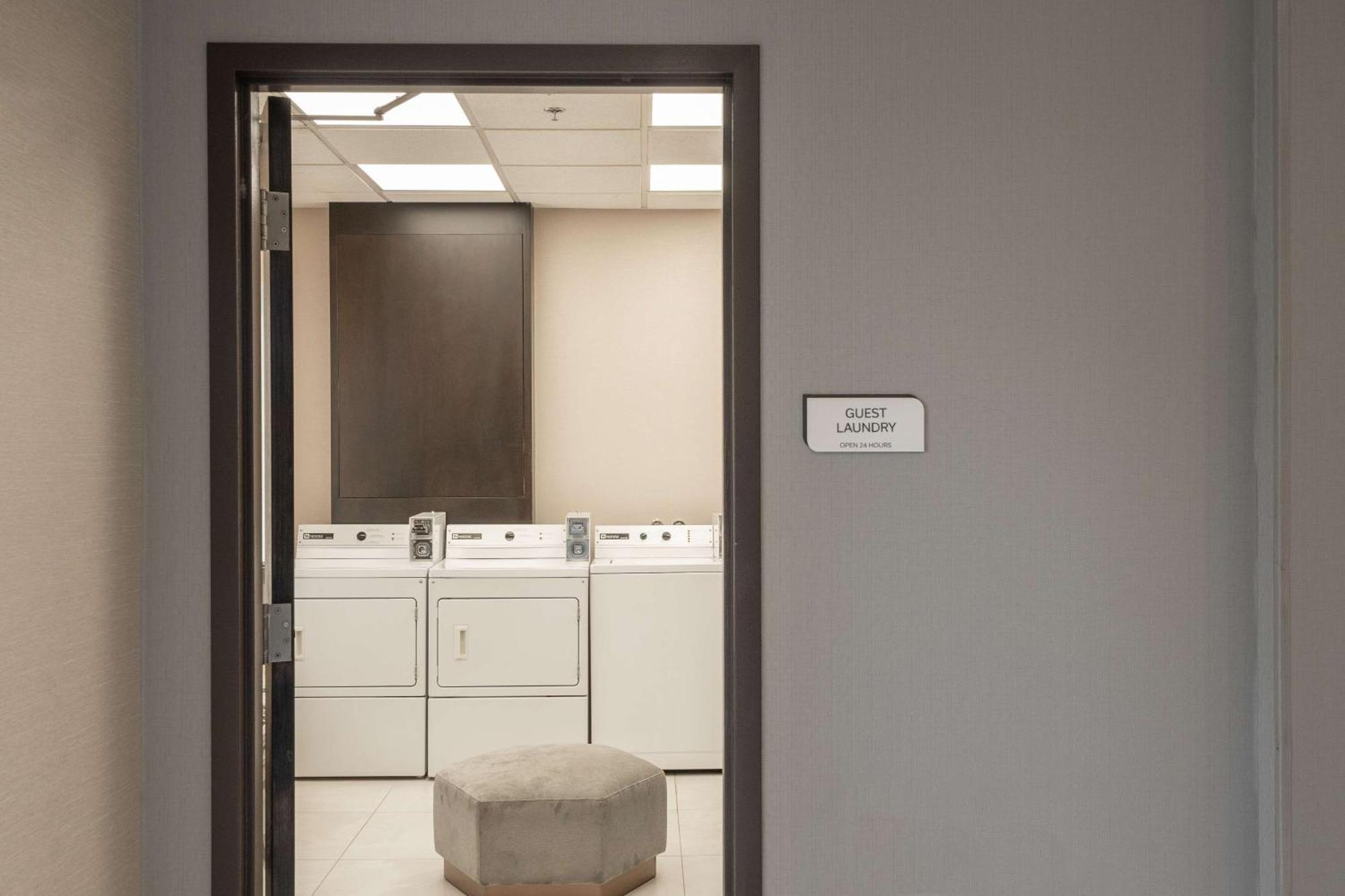 Hilton Garden Inn Toronto/Brampton Dış mekan fotoğraf