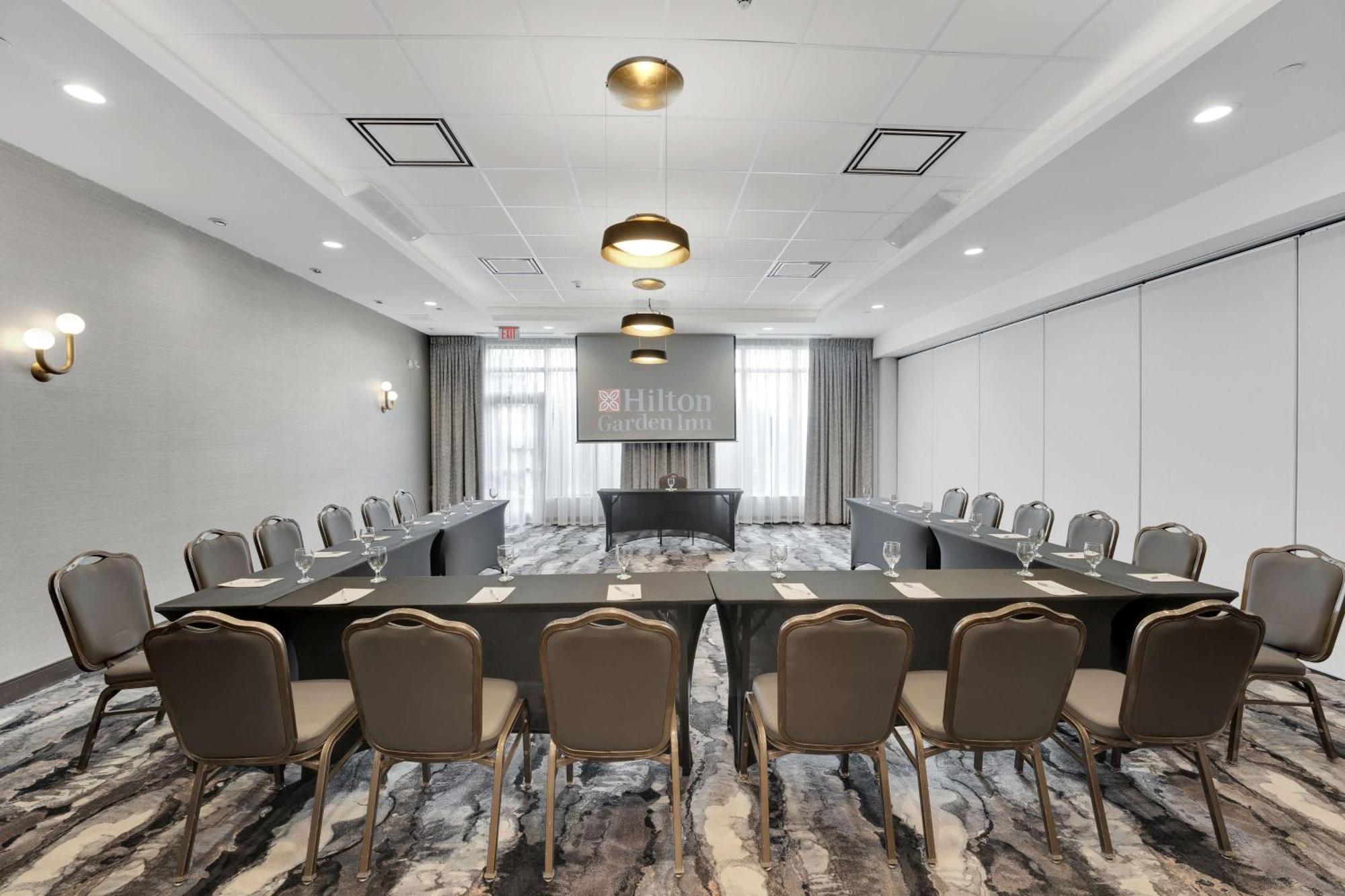 Hilton Garden Inn Toronto/Brampton Dış mekan fotoğraf